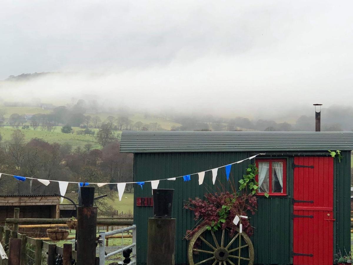 Ruby Shepherds Hut Sleeps 4 Rhayader Dış mekan fotoğraf