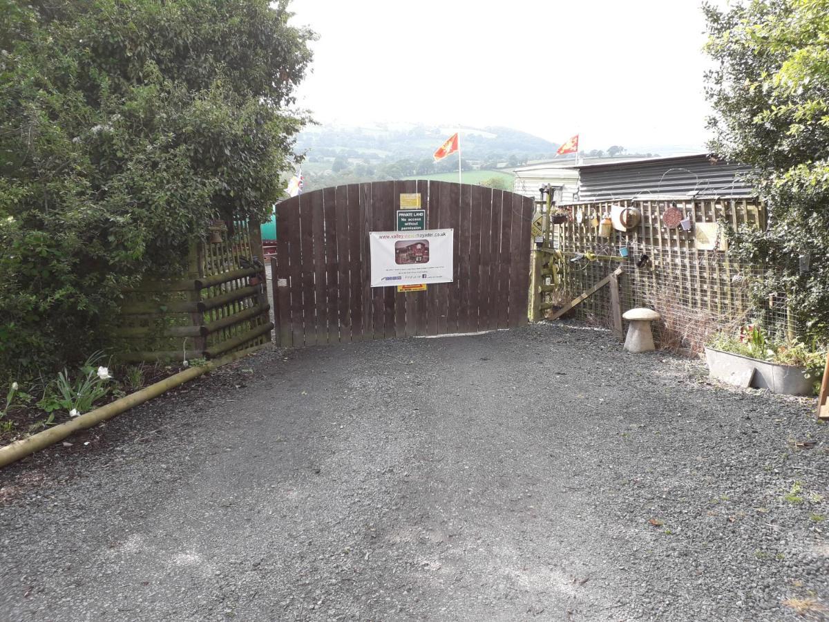 Ruby Shepherds Hut Sleeps 4 Rhayader Dış mekan fotoğraf